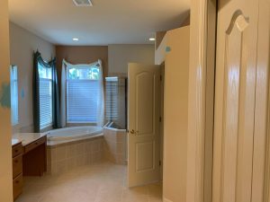 bathroom b4